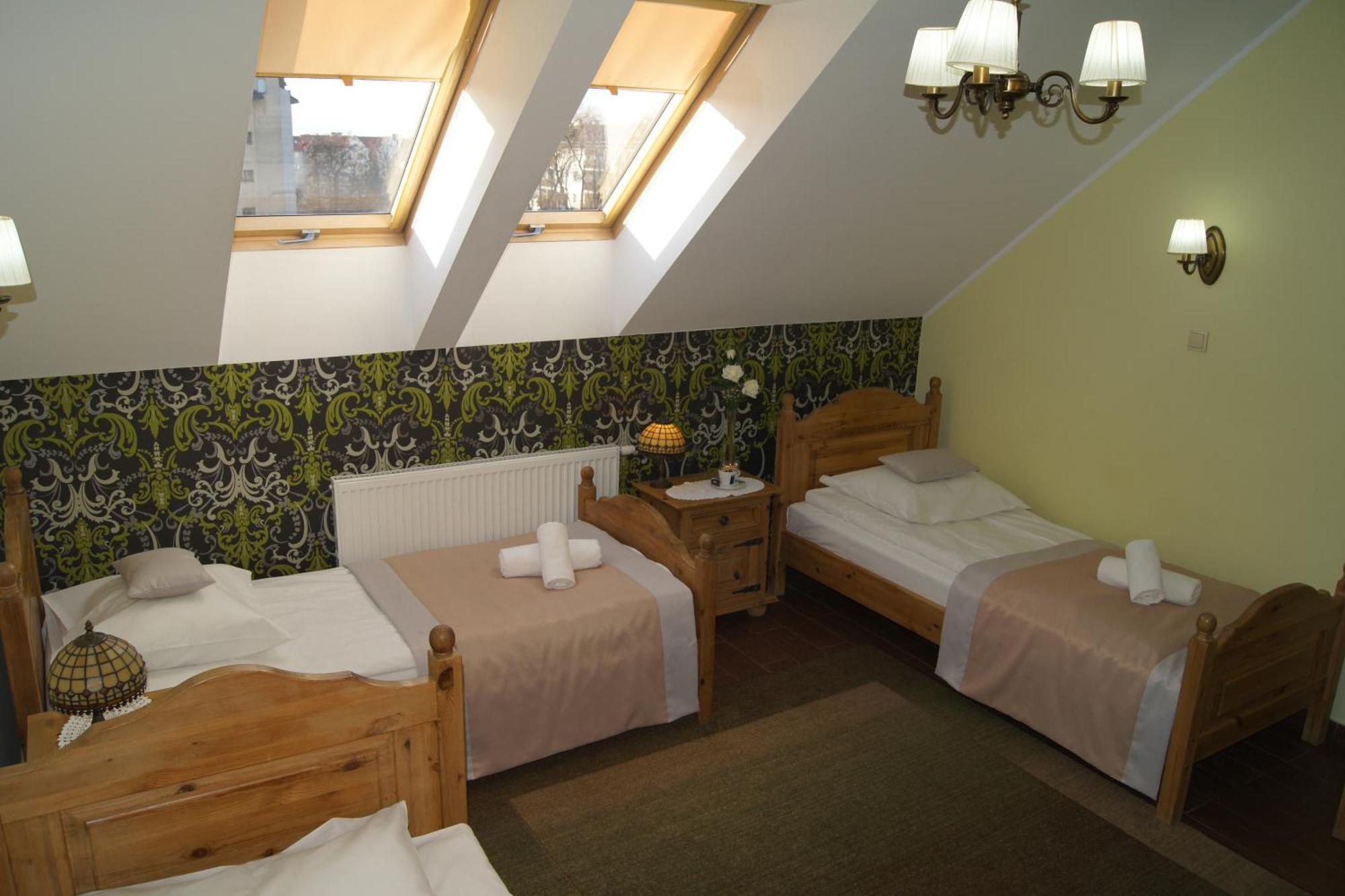 Hotel Pod Herbem -Pokoje Ozonowane Bialystok Room photo