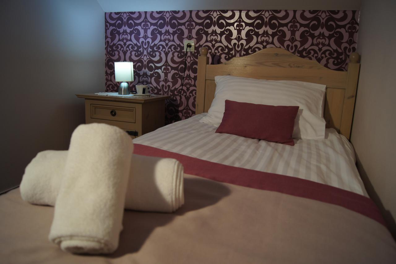 Hotel Pod Herbem -Pokoje Ozonowane Bialystok Room photo